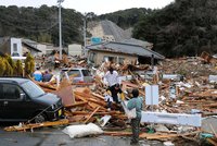 Ničivá tsunami se žene Tichým oceánem