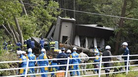 Zemětřesení na severu Japonska si vyžádalo přes 120 zraněných