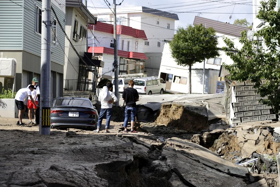 Zemětřesení v Japonsku bylo už druhou živelní pohromou v rychlém sledu.
