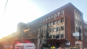 Ničivý požár v Johannesburgu (31. 8. 2023)