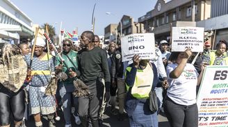 V JAR vyhánějí cizince, není práce ani pro místní, Johannesburg kolabuje V JAR vyhánějí cizince, není práce ani pro místní, Johannesburg kolabuje
