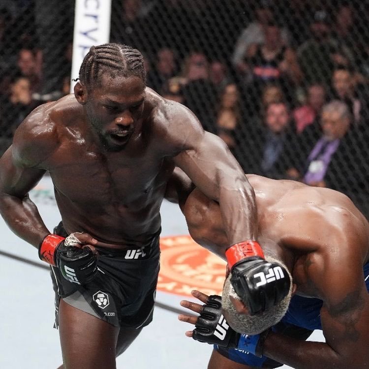 Jared Cannonier  vs. Derek Brunson na UFC 271