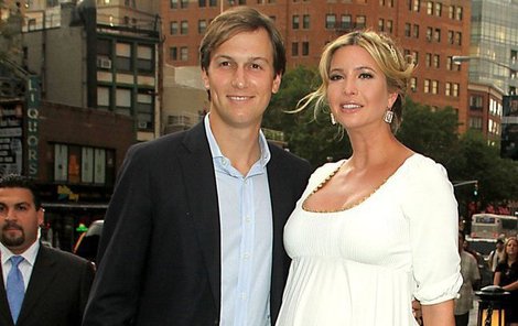 Ivanka Trump se svým manželem ještě v době, kdy byla těhotná.