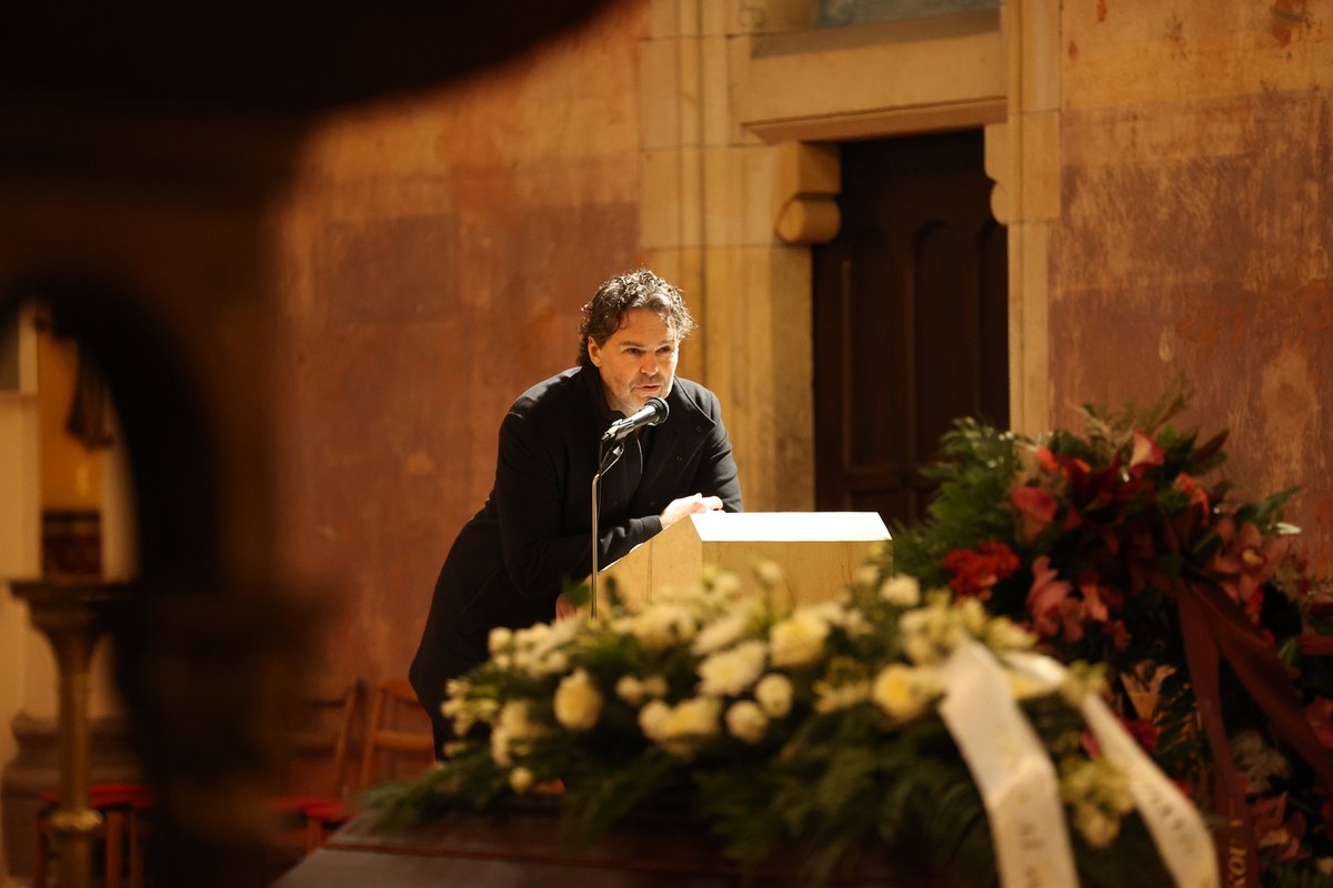 Jaromír Jágr přečetl na pohřbu svého táty text, který nazval Poslední dopis na cestu do nebe tátovi od syna