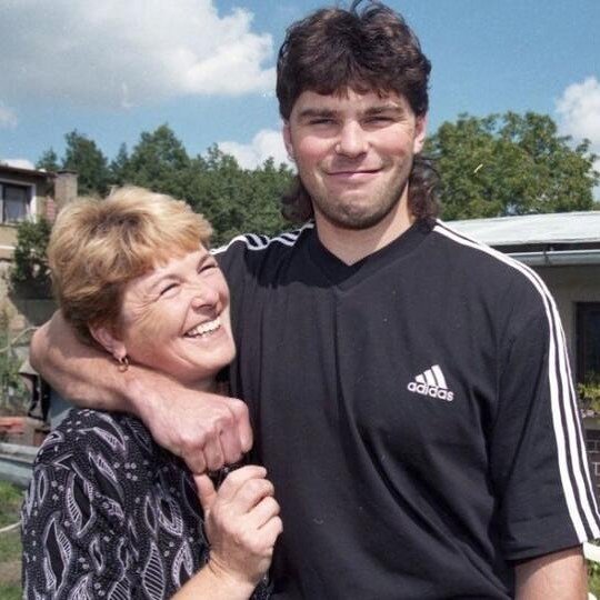 Jaromír Jágr s maminkou.