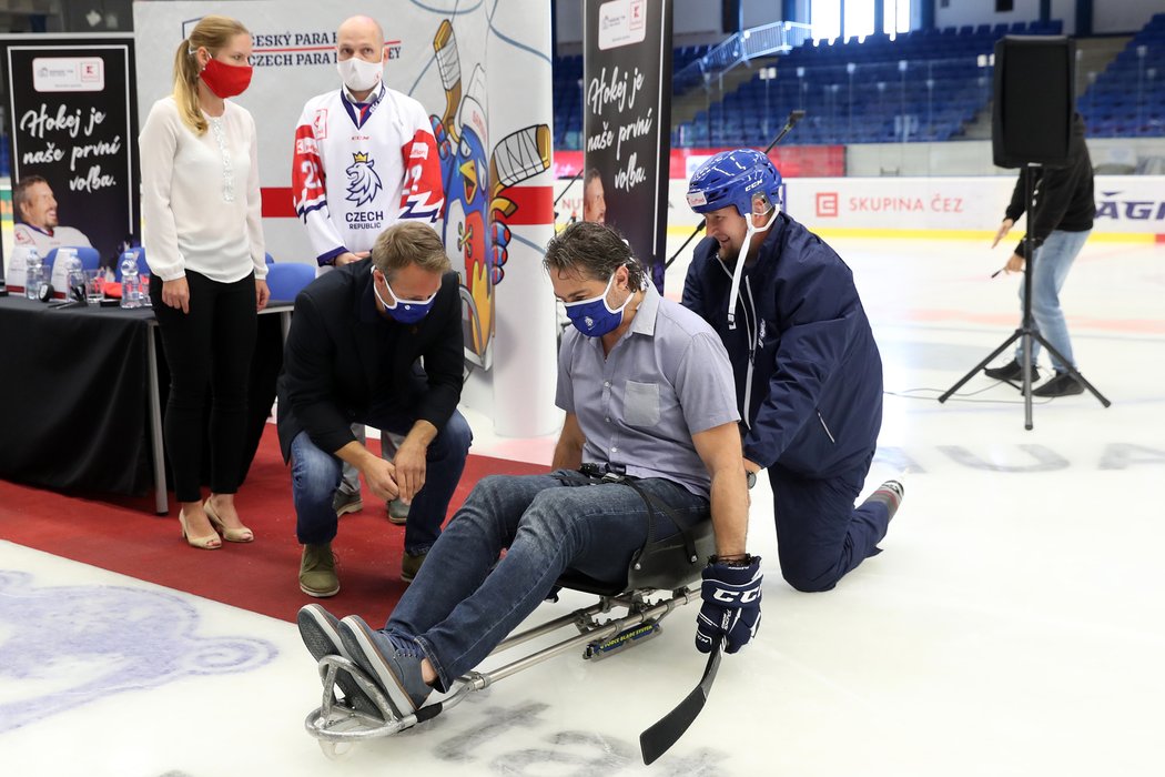 Legendární hokejista Jaromír Jágr se stal ambasoderem českého parahokeje