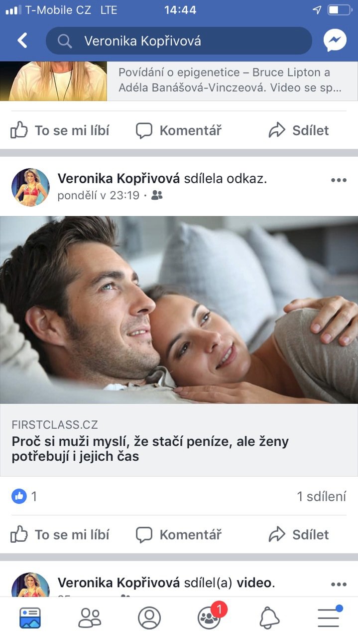 Soukromý facebook Kopřivová využívá jen sporadicky. Veřejně tam přestala přispívat už před rokem a ani své přátele tam nezásobuje statusy zrovna často. O to víc udeřil do očí odkaz, který Veronika minulé pondělí sdílela. Měl totiž název »Proč si muži myslí, že stačí peníze, ale ženy potřebují i jejich čas«... Jak jinak si to vyložit než jako narážku na Jágra, jenž v NHL vydělal přes 2 miliardy kaček a teď vše podřizuje kladenským Rytířům. Jako majitel se musí starat o celý chod klubu včetně těch nejmenších detailů. A do toho i po nocích dře jako kůň, aby se po vleklém zranění vrátil do hry...