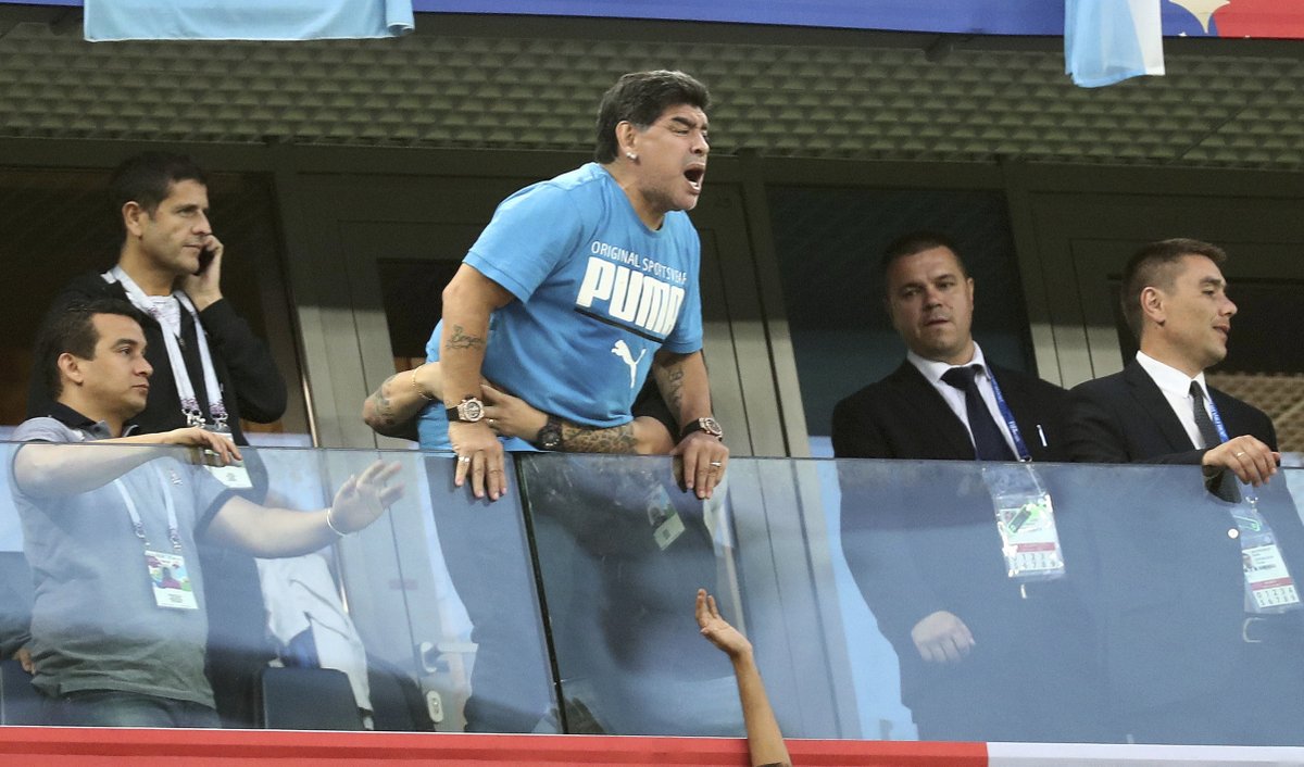 Kdopak to fandí – Maradona, nebo Jágr?