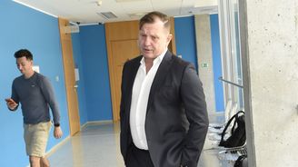 TV Barrandov mění režim. Studio BTS končí, vysílání dočasně zachrání externí firmy TV Barrandov mění režim. Studio BTS končí, vysílání dočasně zachrání externí firmy