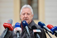 Senátoři chtěli grilovat ministra Zůnu, ale nepřišel. Fischer: Máme ho snad lákat na pralinky?