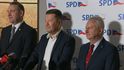 Mlčící ministr obrany Jaromír Zůna (za SPD) na tiskovce Okamurovy SPD (22.12.2025) Mlčící ministr obrany Jaromír Zůna (za SPD) na tiskovce Okamurovy SPD (22.12.2025)