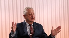 Ministr obrany Jaromír Zůna (za SPD) byl hostem Blesk pořadu Hráči, který moderovala Vera Renovica. (2026)
