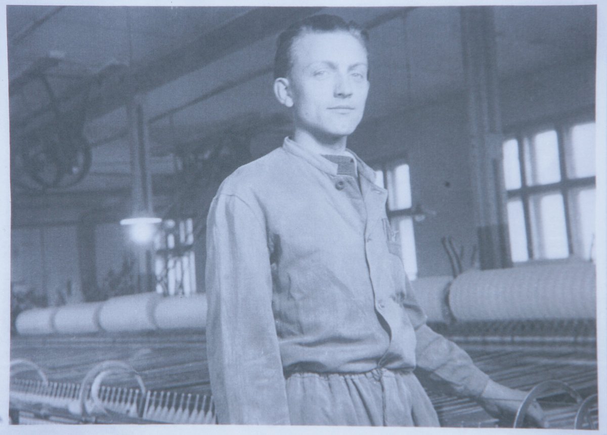 Jaroslav Bláha v roce 1944. Tehdy získal řidičské oprávnění.