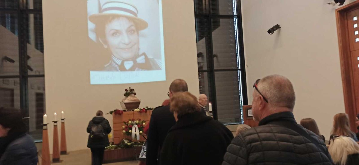 Pohřeb oblíbeného mima Jaroslava Čejky.  