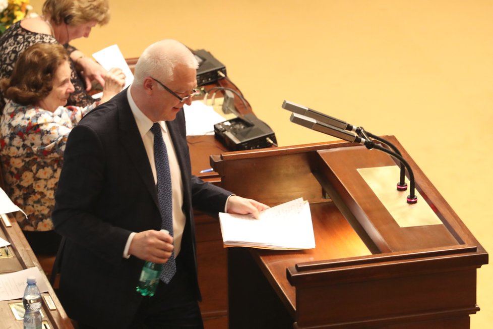 Ve Sněmovně řešili kauzu mýtného tendru a zapojení Jaroslava Faltýnka (ANO) (14. 3. 2019).