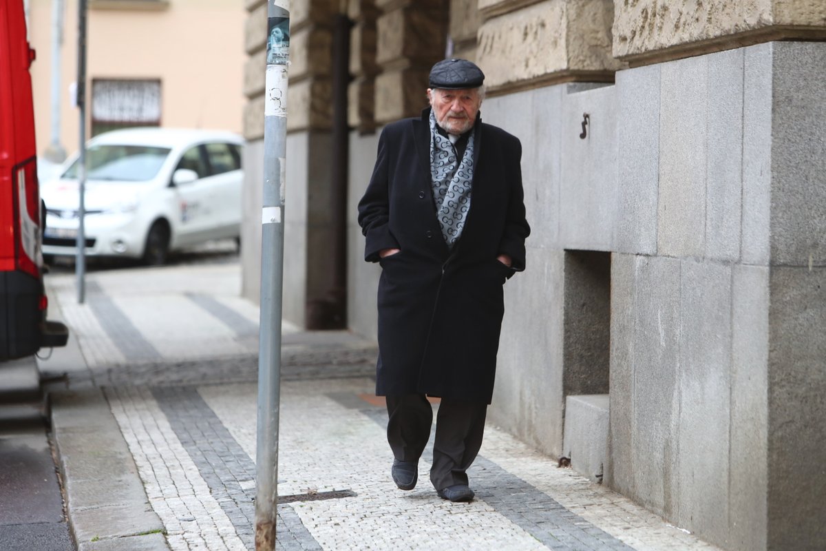 Antonín Hardt na pohřbu Jaroslava Kepky