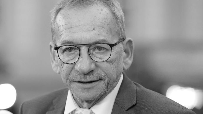 Předseda Senátu Jaroslav Kubera zemřel