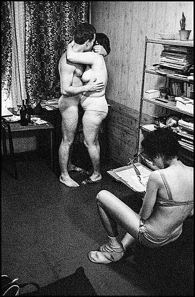 Praha, koleje Strahov, mejdan, 1970 Ti dva se po skončení studií skutečně vzali. Rudolf vulgo Sigi a Jana.