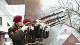 Pohřeb válečného hrdiny Jaroslava Mevalda