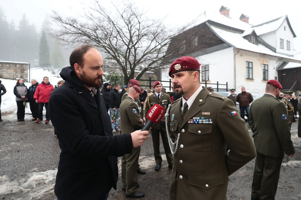 Daniel Günther řídil obrněný vůz s Mevaldem, který v roce 2014 zasáhla protitanková střela