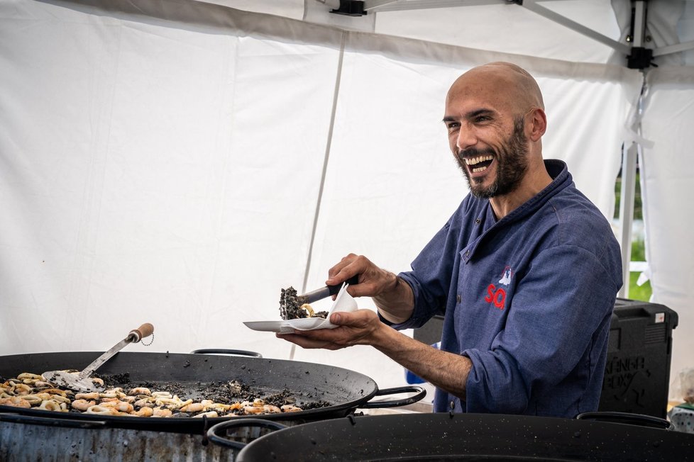 Na festivalu se podává řada nezvyklých pokrmů