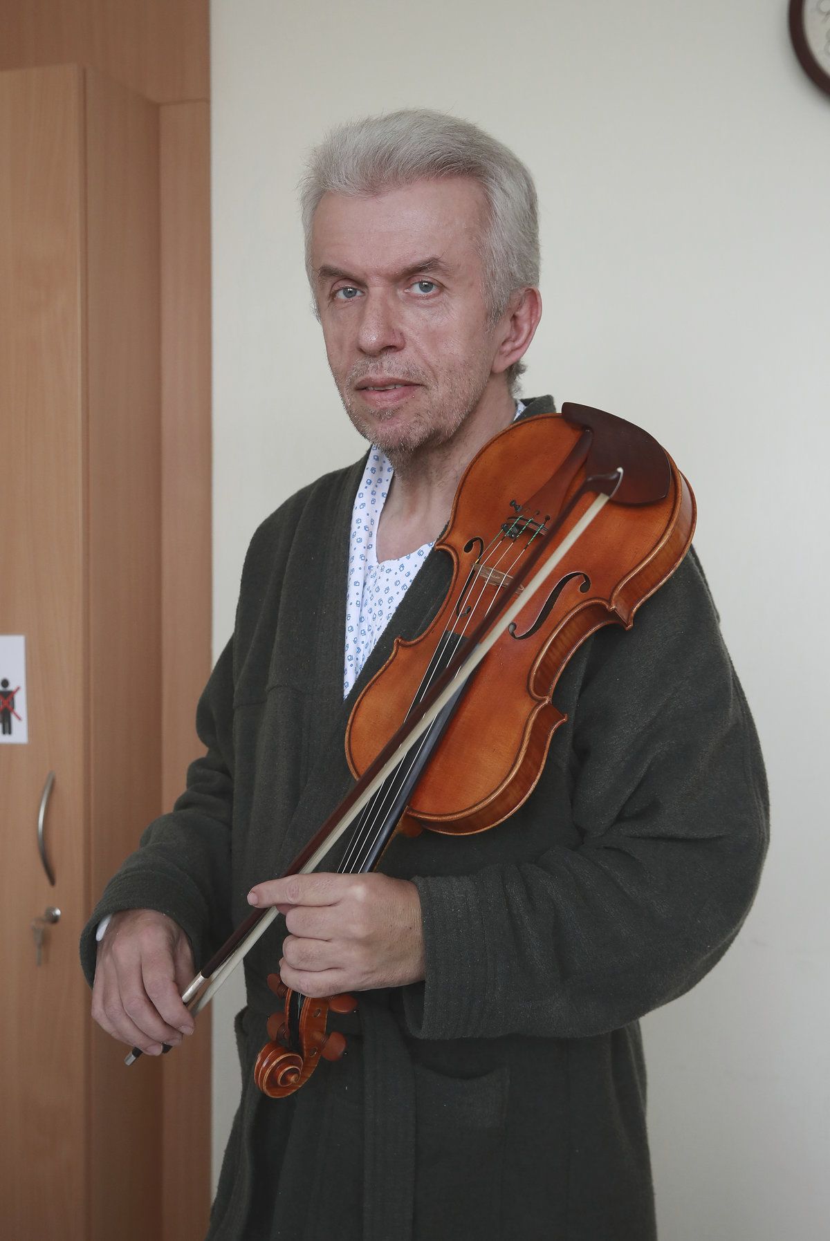 Jaroslav Svěcený v nemocnici