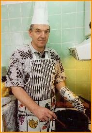 Jaroslav Vašák vaří přes 50 let. V roce 1986 obdržel ocenění Mistr kuchař.