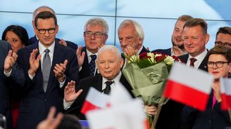 Výsledky polských parlamentních voleb 2023: Hlasy jsou sečteny, vyhrála vládnoucí PiS  