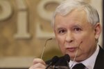 Dvojče prezidenta Lecha Kaczyńského, který tragicky zahynul loni v dubnu u Smolensku, Jaroslaw je pohoršený ruskou závěrečnou vyšetřovací zprávou.