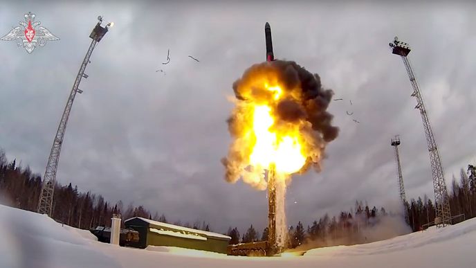 Ruský test mezikontinentální balistické střely Jars