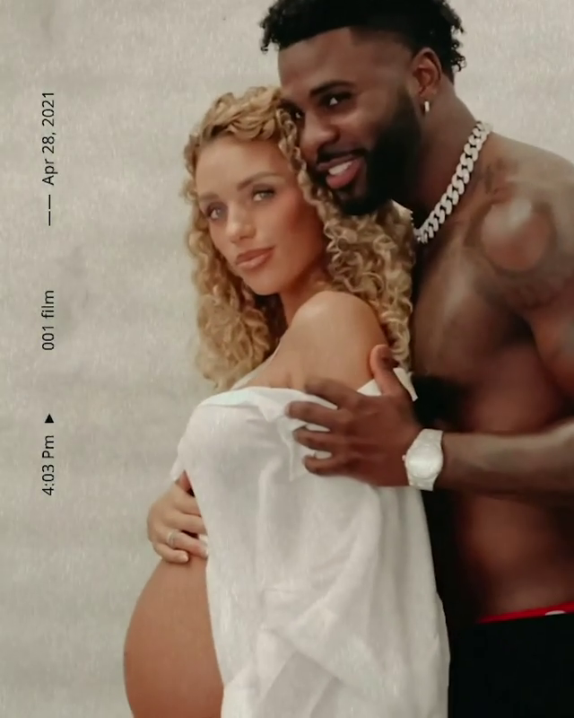 Jason Derulo s těhotnou partnerkou Jenou