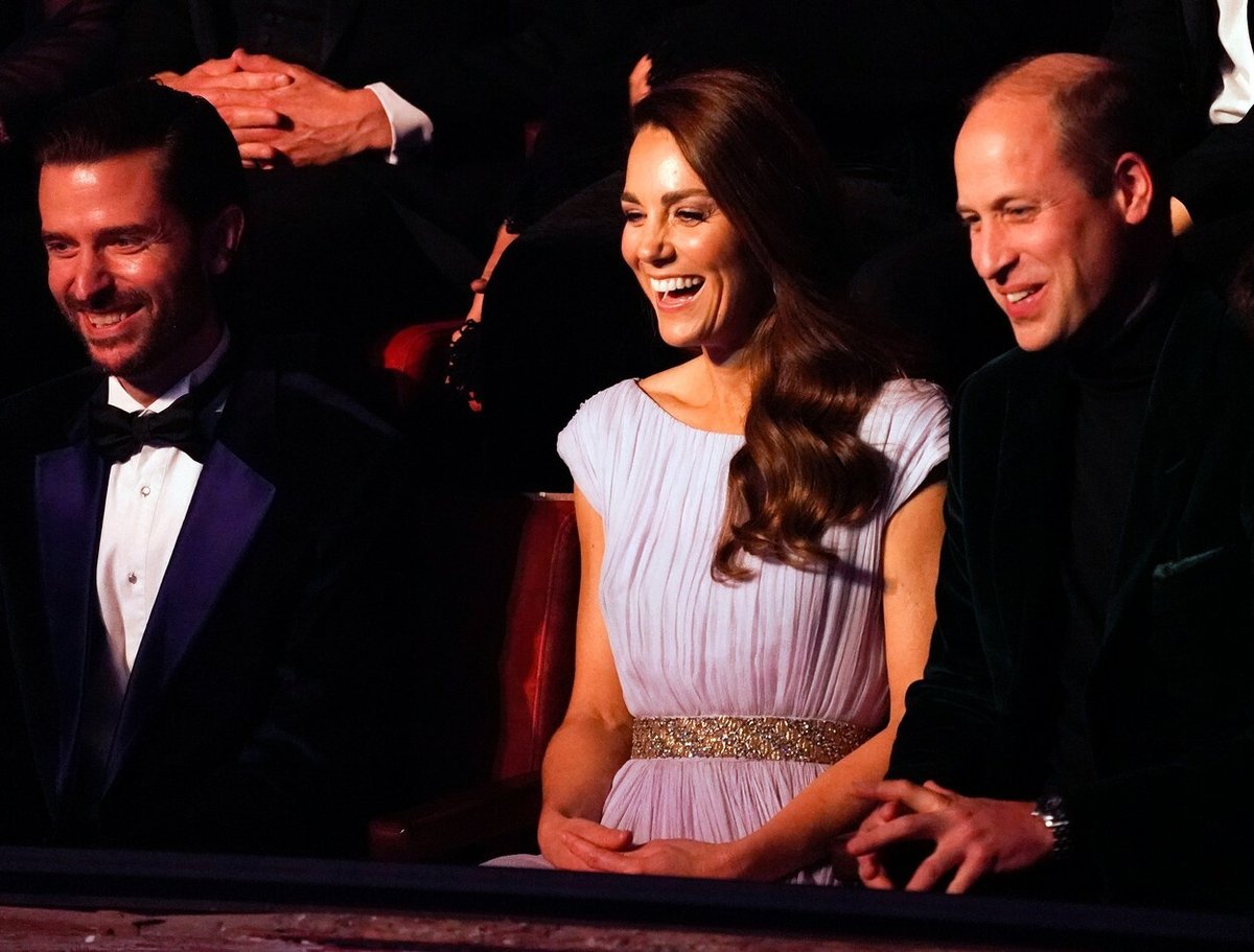 Jason Knauf s Kate Middletonovou a princem Williamem