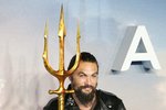 Jason Momoa na premiéře svého nového filmu Aquaman