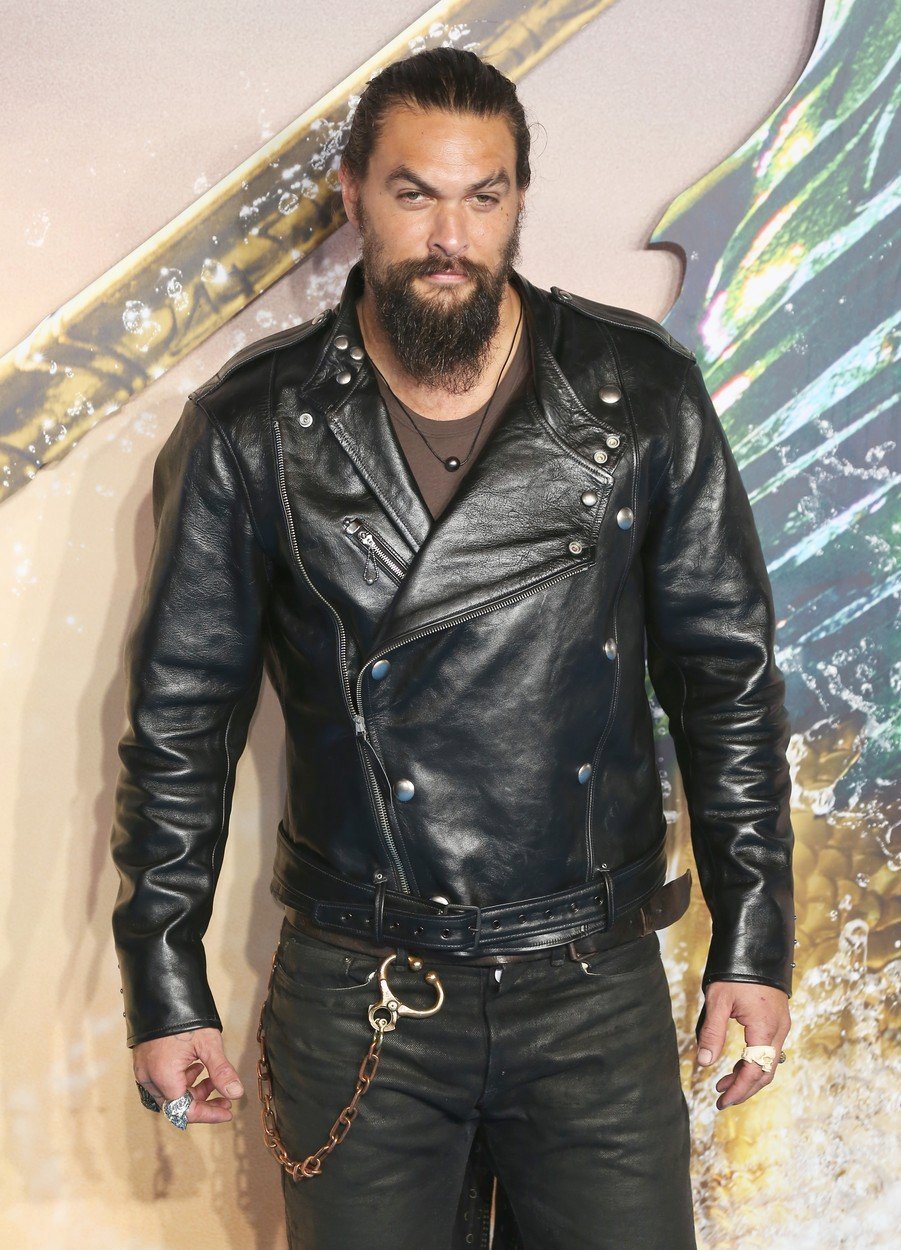 Jason Momoa na premiéře svého nového filmu Aquaman