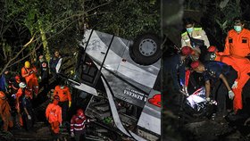 Autobus vezl na poutní místo středoškolské studenty a jejich rodiče.