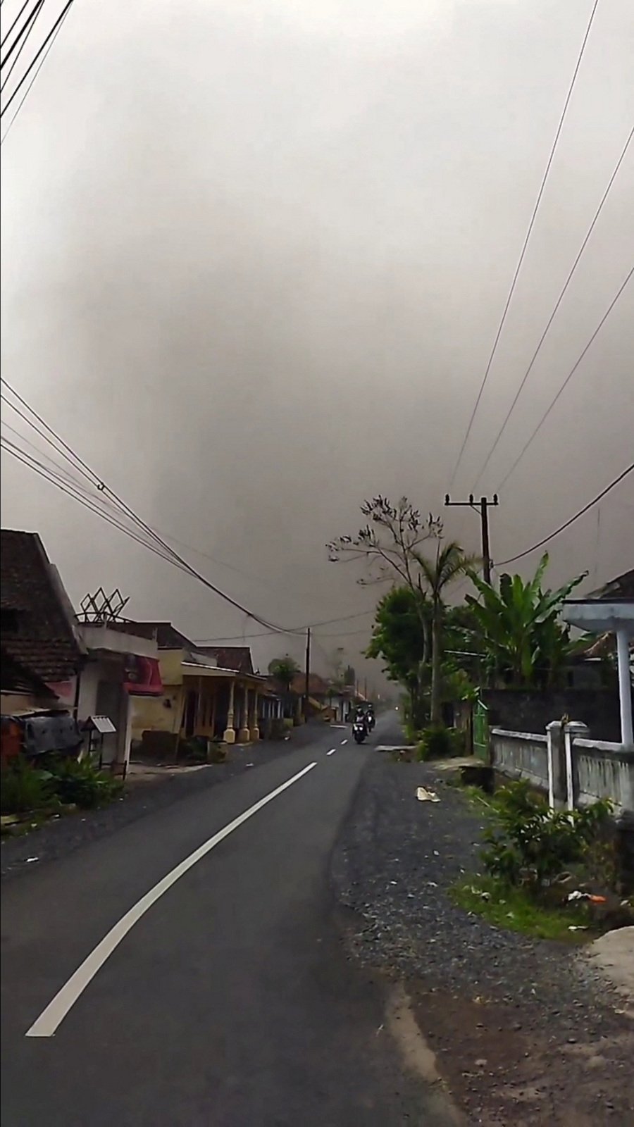 Výbuch sopky Semeru na indonéském ostrově Jáva