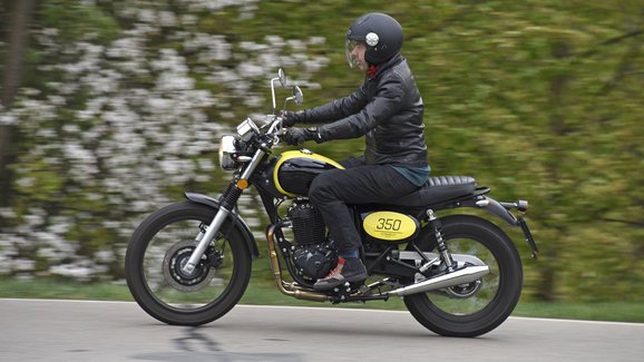 Staronové motocykly Jawa 350: Retro jako řemen