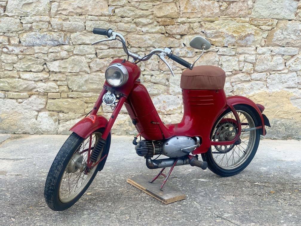 JAWA 50/550 PAŘEZ