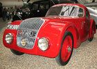 Jawa 700 a 750 (1933–1937): Od motorek k autům