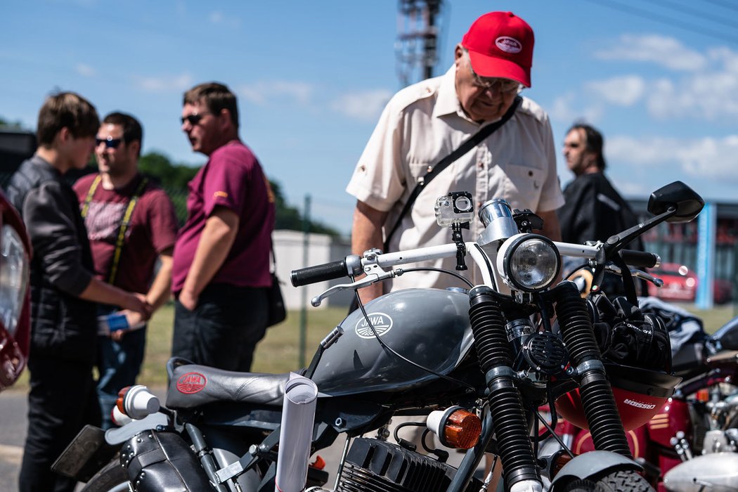 V Mostě proběhl sraz motocyklů Jawa