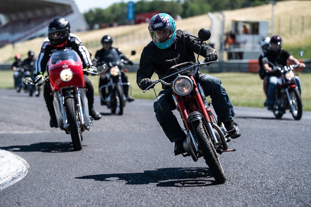 V Mostě proběhl sraz motocyklů Jawa