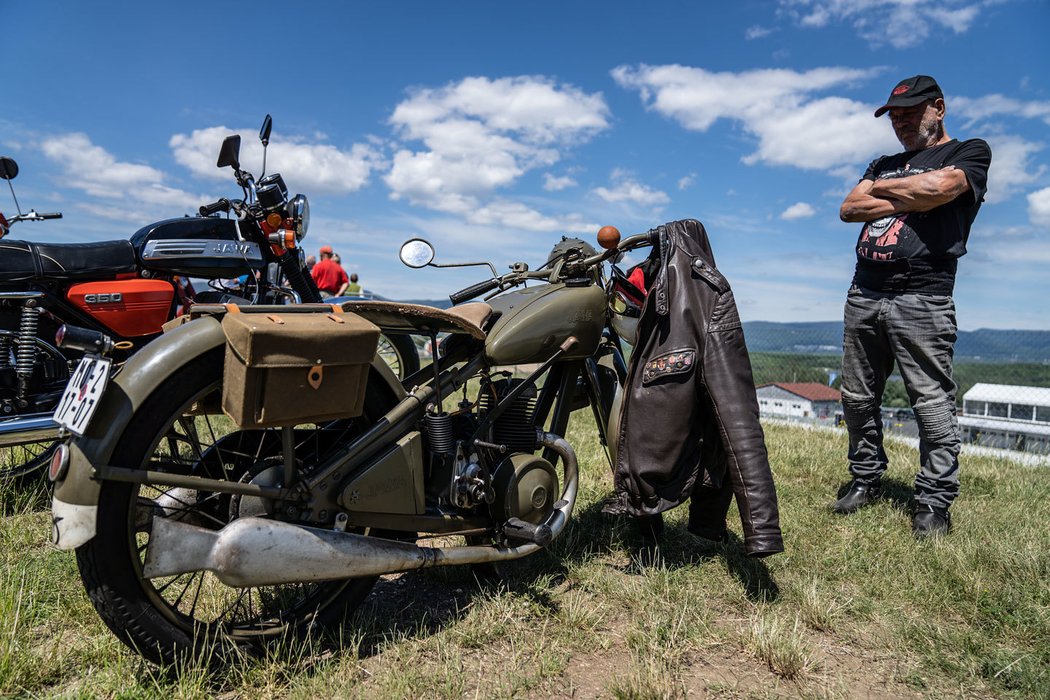 V Mostě proběhl sraz motocyklů Jawa