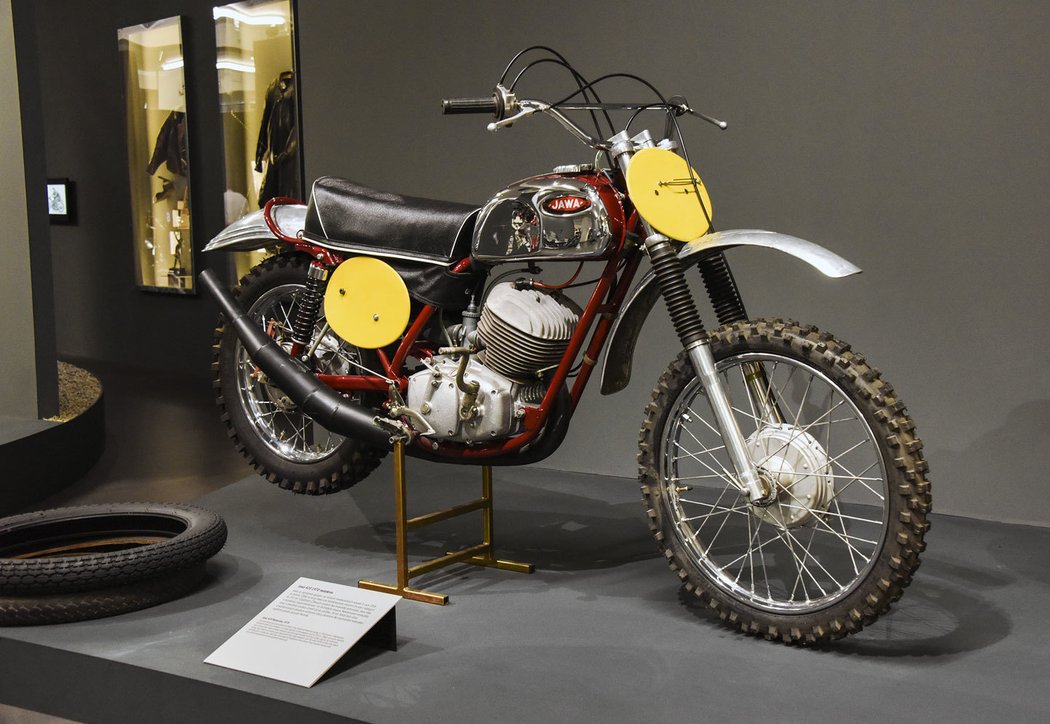 Jawa 420 motokros (1970)