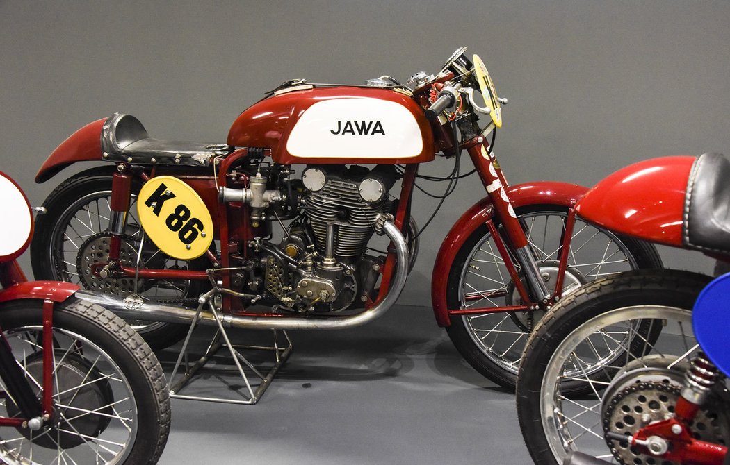 Jawa 500 DOHC (1951)