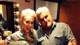 Miley Cyrus a Jay Leno se v talk show letos již setkali.