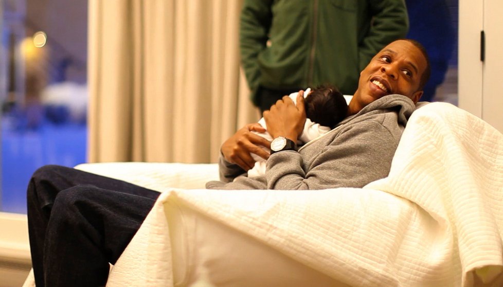 Drsný rapper Jay-Z s maličkou dcerou Blue Ivy