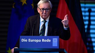 Předseda Evropské komise Juncker opět šokoval: Nemám smartphone, používám starou Nokii