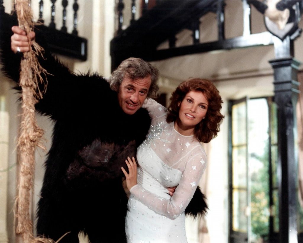 Jean-Paul Belmondo a Raquel Welchová v Zidiho snímku Zvíře z roku 1977