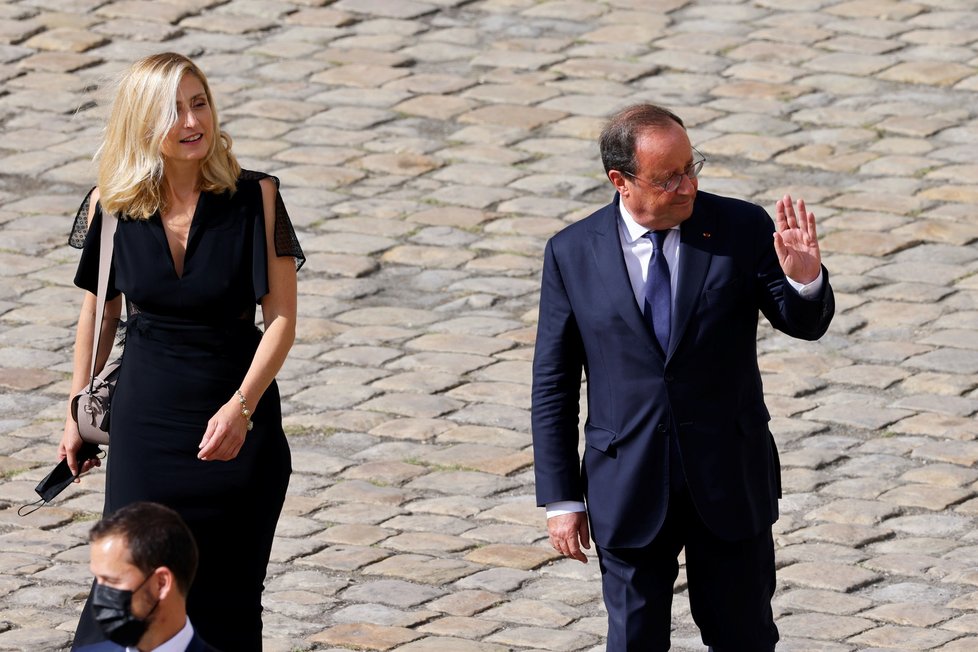 Francois Hollande na pohřbu Jeana-Paula Bemonda