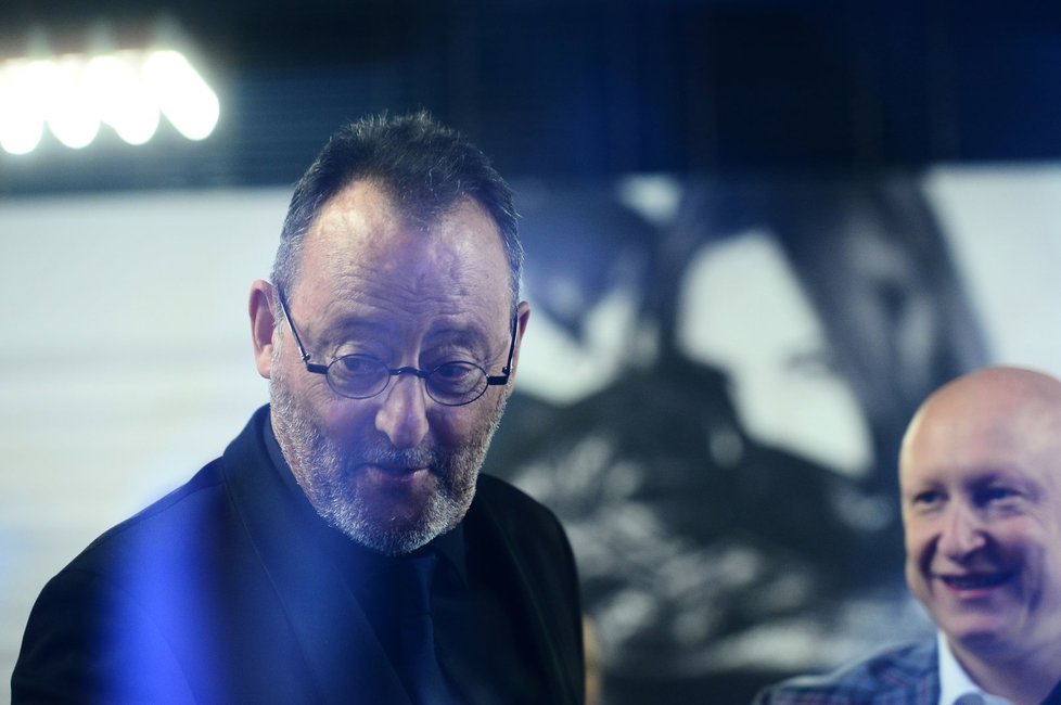 Jean Reno s generálním ředitelem ČEZ Danielem Benešem na karlovarském festivalu